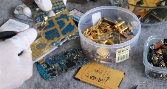 La récupération de métal précieux des unités centrales de traitement de déchets d'E enfonce la machine de récupération d'or
